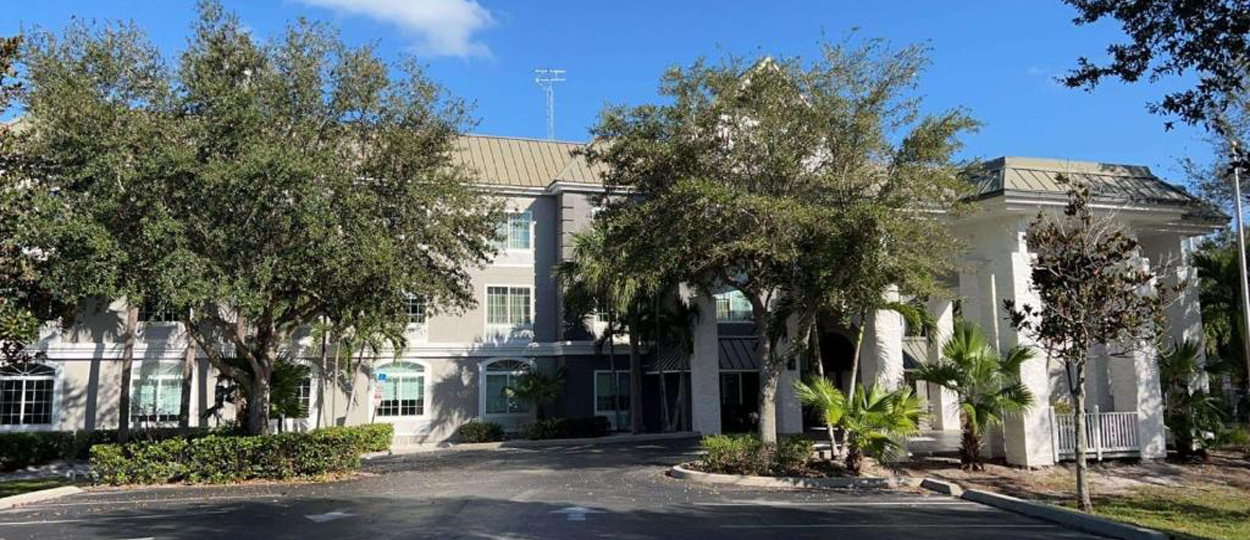 Experience Comfort from the Moment You Arrive Experience Comfort from the Moment You Arrive